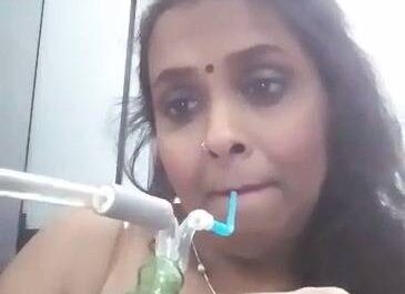 Naked Sexy Naughty Desi Bhabhi Enjoying Hookah