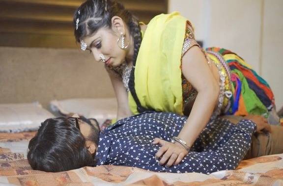 Pati Patni Aur Woh (2020) Uncut Adult Hindi Hot Web Series Porn S01E02