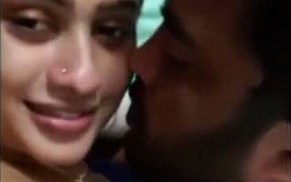 Srilankan Actress Sexy Queen Piumi Hansamali Kissing Scandal Porn