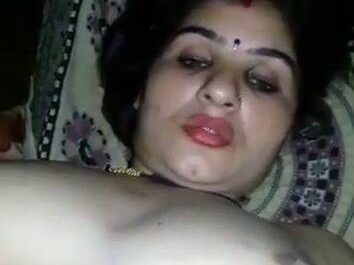 Typical Desi Aunty Hot Naked XXX Video