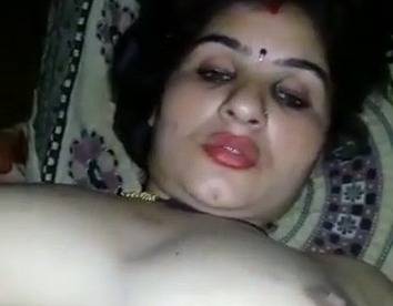 Typical Desi Aunty Hot Naked XXX Video
