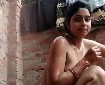 Dehati Sexy Girl Bathing Selfie Porn Challenge