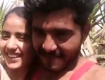 Dehati Sexy Girl Foreplay Romance Outdoor Xvideo