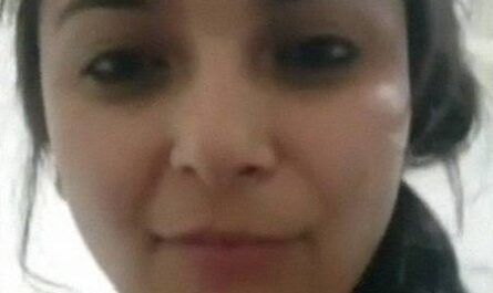 Desi Sexy Indian Girl Riding Happily On Pervert Bf Dick