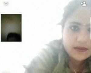 Desi Sexy Bitch Pussy Washing Video