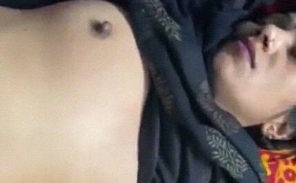 Hot Babe Fuck And Cum On Pussy