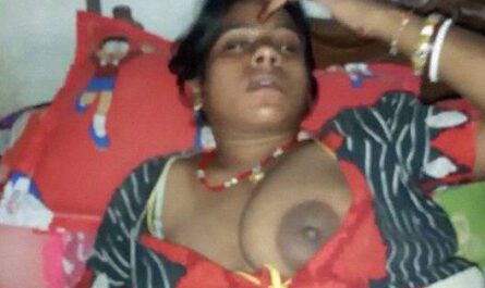 Sexy Busty Dehati Bhojpuri Bhabhi Chut Chudai