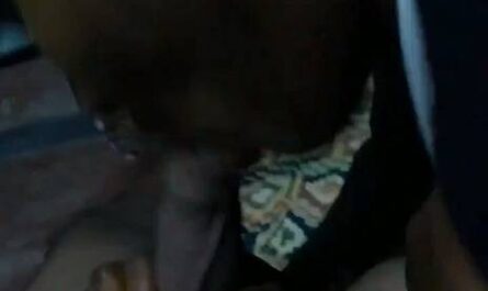 Sunni Sucking Tamil Horny Aunty