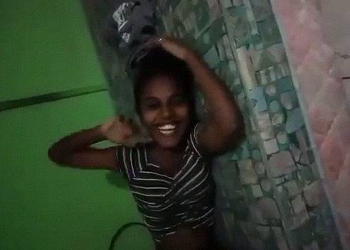 Young Cock Sucking Horny Desi Slut