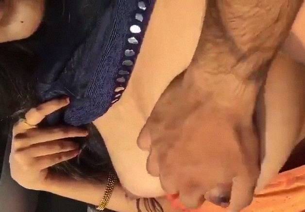 Bangalore Hot Office Girl Meenal Felt And Fingered Outdoor Car Sex