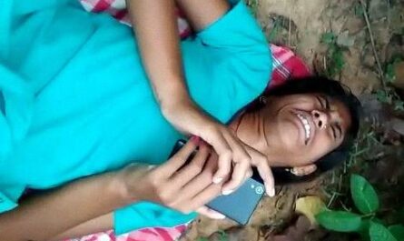 Desi Jungli Chut Randi Caught Outdoor Before Sex In Jungle