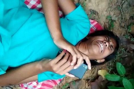 Desi Jungli Chut Randi Caught Outdoor Before Sex In Jungle