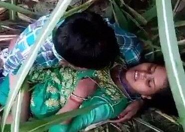 Ganne Ke Khet Me Romance Desi Mms Porn