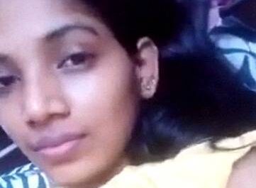 Indian Bba Sexy Teen College Girl Expose Virgin Boobs