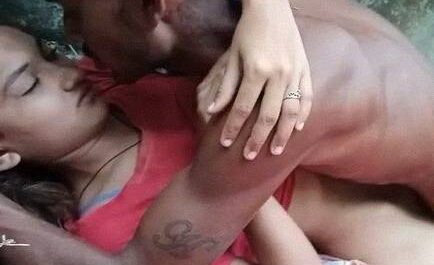 Kure Uthane Wali Sexy Ladki Hot Chudai