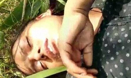 Outdoor Field Sex With Hot Local Desi Randi XXX Leaked