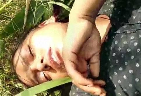 Outdoor Field Sex With Hot Local Desi Randi XXX Leaked