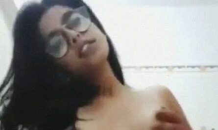 Patliputra University Nerdy Sexy College Girl Naked Solo Mms