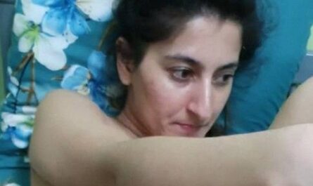 Punjabi Horny Chitkara Hottie Spreading Legs Exposing Chut