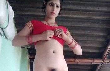 Rangpur Sexy Desi Dehati Village Bhabhi Ki Mast Hot Strip Show