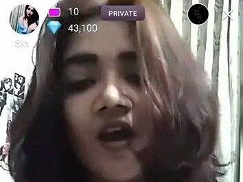 Sin Hot Desi Girl Naked Video Call For Pervert Client