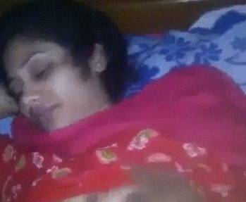 Bangladeshi Married Horny Couple In House Romance And Sex Video Leaks