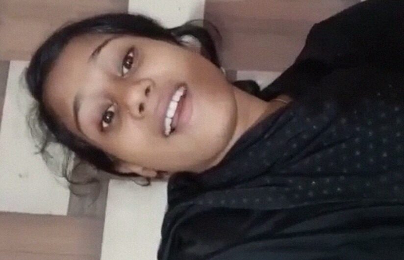 Bangladeshi Cute Hot Girl Moaning While Fingering Tight Pussy