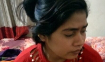 Bangladeshi Kudi Ki Naked XXX Video Captured By Broker
