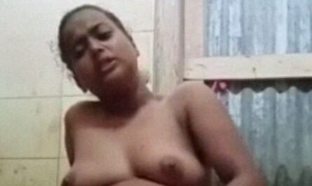 Barishal Bd Chubby Girl Pussy Fingering Selfie Porn