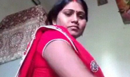 Bihari Hot Bhabhi Ki Chuchi Dikhayi Selfie Desi Mms