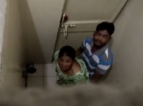 Desi Pervert Guy Caught Fucking A Randi In Toilet