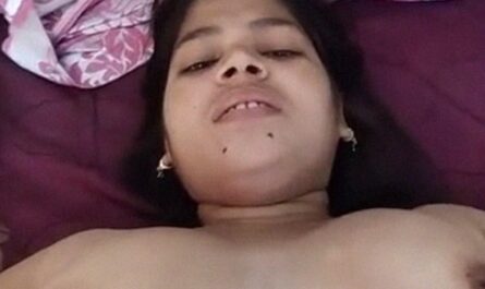 Desi Guy Fucking Shaved Supple Chut Of Horny Desi Bhabhi