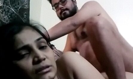 Fucking Video Of Beautiful Horny Indian Gf On Couch