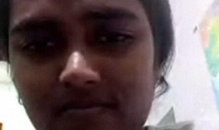 Hottie Girl From Hyderabad Showing Hot Tits For Bf