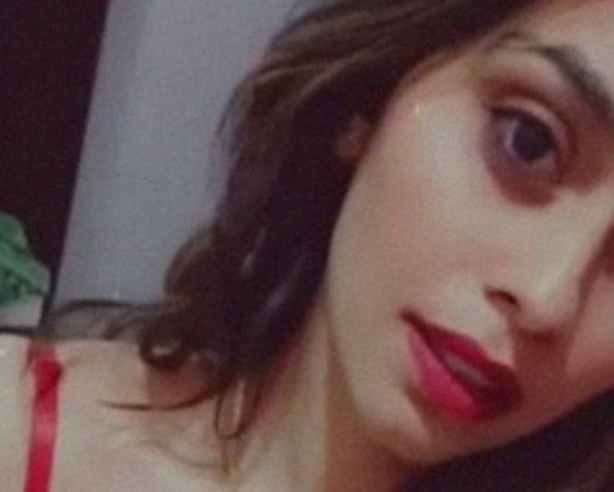 Islamabad Sexy Figure Model Girl Showing Boobs