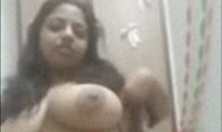 Kerala Mulachi Busty Paru Naked Selfie Porn Video