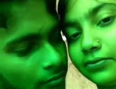 Romantic Horny Lovers Chumma Desi Mms Video