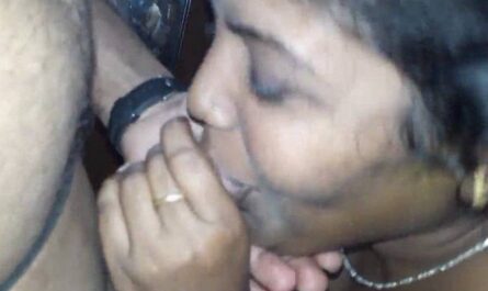 Shivamogga Slut Veena Manoj Sex With Pervert Kerala Guy XXX Video