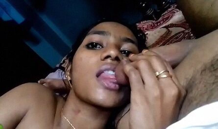 Solapur Blowjob XXX Video Of Local Hot Desi Beauty