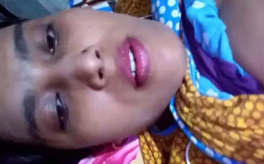 Village Naughty Bhabhi Showing Off Soft Boobs And Dark Nipple