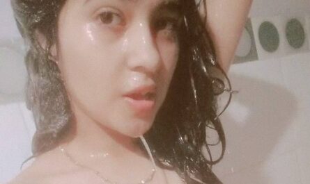 Wet Indian Sexy Teen Bathroom Girl Naked Selfie Porn Leaks