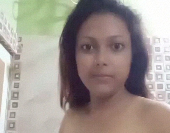 Bathroom Selfie XXX Video Of Hot Desi Beauty