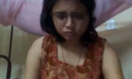 Beautiful Nerdy Assamese Girl Nude Video Leaks