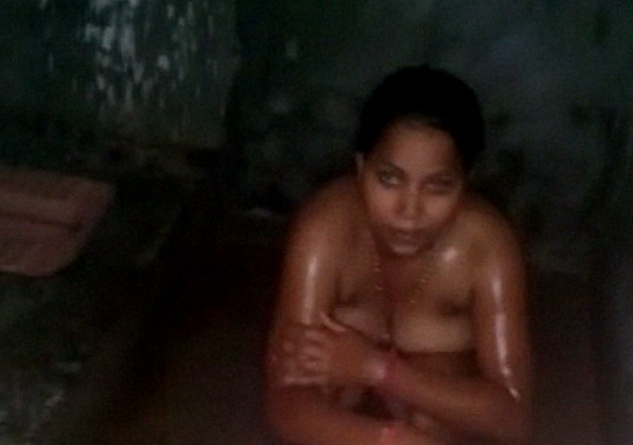 Beautiful Hot Village Girl Caught Nude While Having A Bath