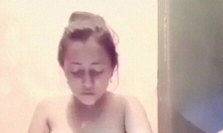 Bengali Hottie Masturbating Using Toothbrush Desi XXX Video Leaked