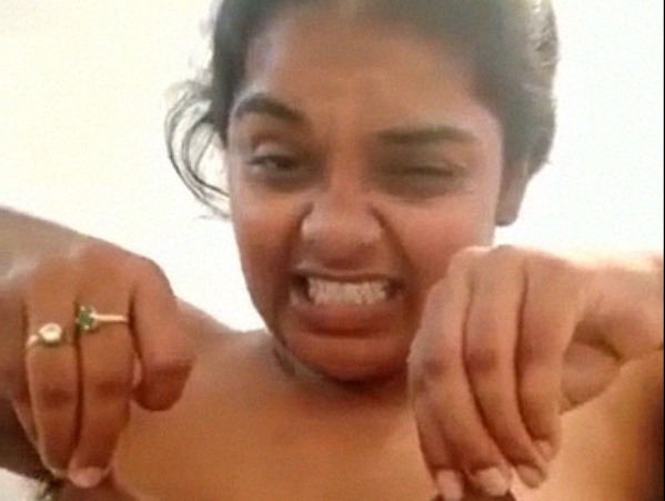 Big Mula Mallu Naughty Aunty Playing With Tits