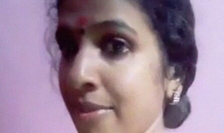 Big Boobed Sexy Tamil Milf Wife Milking Her Tits