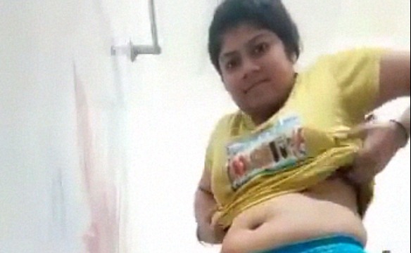 Big Booby Naughty Desi Babe Stripping And Fondling Selfie Porn Vdo