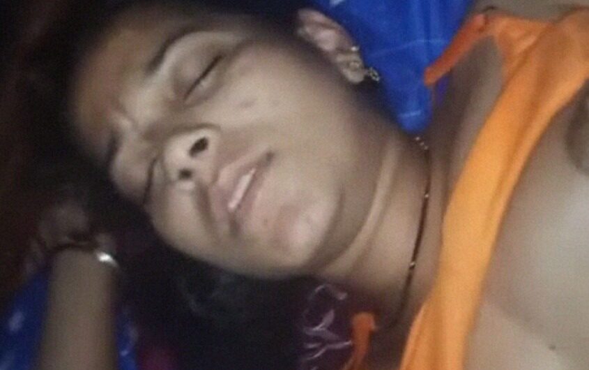 Cham Cham Chudai With Tight Figured Hot Desi Bhabhi