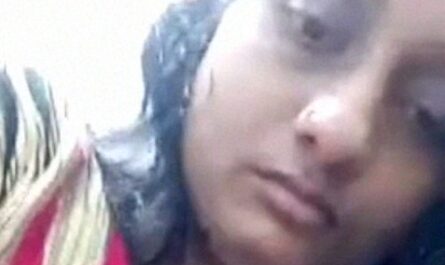 Cheating Sexy Malayali Bharya Showing Boobs And Asking Veno